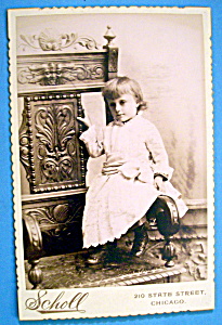 I'm A Big Girl - Die Cut Cabinet Photo Of Little Girl