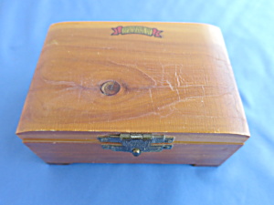 Vintage Souvenir Of St. Albans Vt Cedar Trinket Box