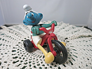 Vintage Smurf Peddling Tricycle Peyo Helm Wallace Berrie Tricycle