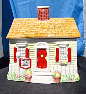 Nestle Toll House House Cookie Jar Limited Edition 1992