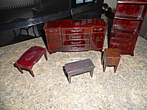 Dollhouse Furniture Lot 5 Pieces Renwal Etc