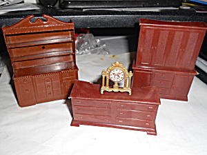 Dollhouse Dining Room Furniture And Clock 4