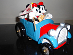 Mickey And Minnie Disney Musical Car Schmid