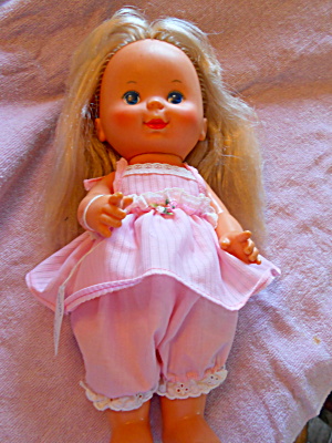 Ideal Pretty Curls Blonde Doll 1980 12 Inch