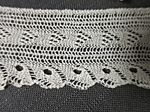 Vintage Hand Crochet Lace Trim Scalloped Edge Cream Color 2 X 63