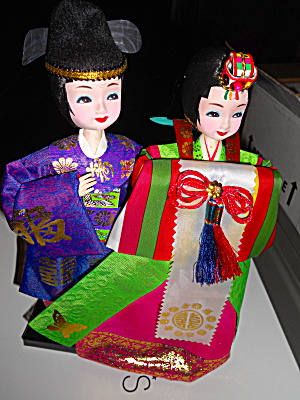 Oriental Doll Pair On Stand 10 Inch