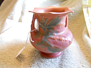 Roseville Bleeding Heart Cabinet Vase 138-4