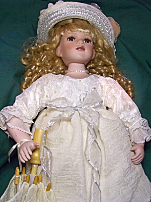Seymour Mann Porcelain Doll Shelby W/tag