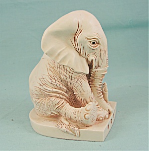 Harmony Kingdom Elephant Named Ivory Trinket Box