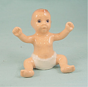 Hagen-renaker Miniature Sitting Baby