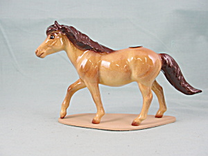 Hagen-renaker Miniature Pony Mare