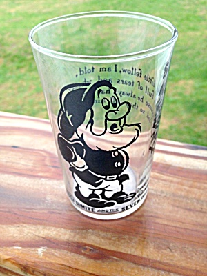 Walt Disney Promo Glass Sneezy Snow White