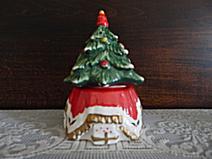 Vintage Lefton Christmas Tree On Stand Shakers