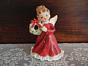 Vintage Napco Christmas Angel Holding Wreath