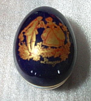 Vintage 1960`s Limoges France Victorian Egg Keeper