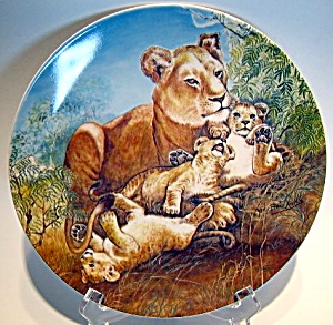 Collector Plate Lion And Cubs 'a Watchful Eye' 1981