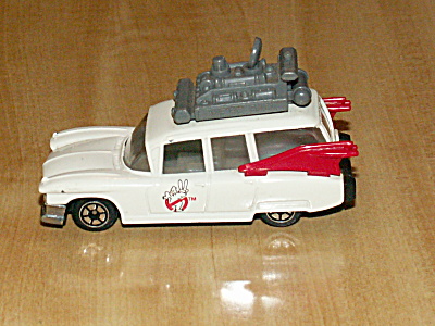 Neat 1989 Ghostbusters 2 Ecto-1 Diecast Car Columbia Pictures 1:64