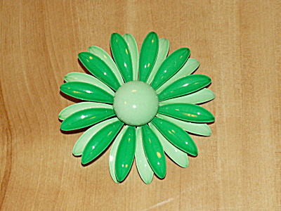 1960s Vtg Mid Century Two Tone Flower Daisy Pin Enamel On Metal Green