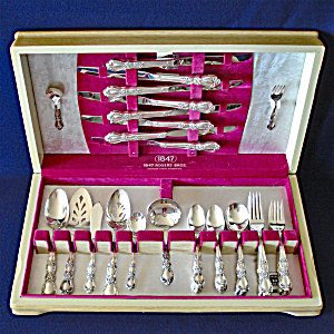 Heritage Rogers 1953 Silverplate Flatware Service For 8 Wood Chest