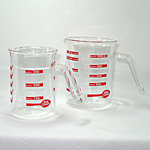 Betty Crocker Glass Measuring Cups Set Of 2