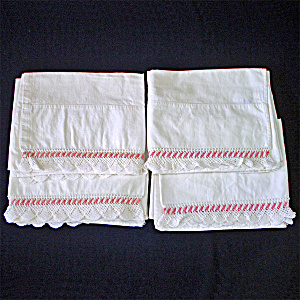 Pink Rickrack Trim Pillowcases Crochet Lace Edging 2 Pair