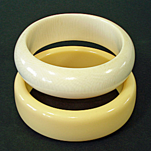 Cream And Pale Yellow Pair Plastic Bangle Bracelets