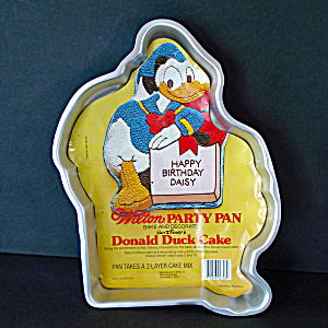 Wilton Donald Duck Party Cake Pan