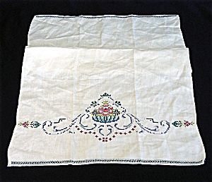 Vintage Embroidered Floral Linen Guest Or Fingertip Towel
