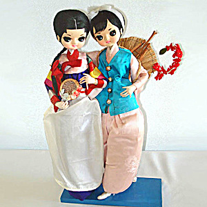 Pair Bradley Big Eyes Oriental Asian Girl Boudoir Dolls