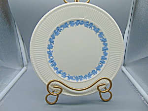 Wedgwood Lavender On Cream Embossed Queen's Ware 5 Crazed Plates