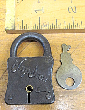Napoleon Pressed Steel Padlock W/key