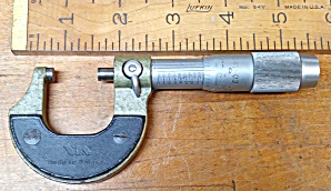 Micrometer 0-1 Inch Wooden Box .0001 Inch