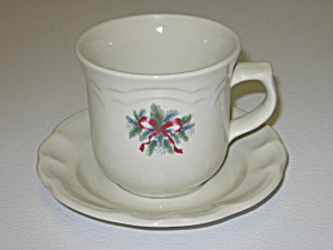 Pfaltzgraff Red Ribbons Christmas Cup & Saucer Set