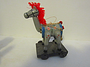 Vintage Gray Christmas Platform Flower Drum Horse