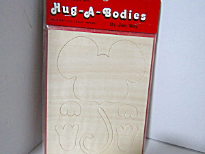 Vintage Wood Press-out Hug-a-bodies Large Mouse