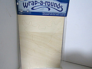 Vintage Wood Press-out Wrap-a-rounds Reindeer