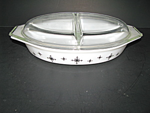 Vintage Pyrex Compass 1.5qt Divided Dish