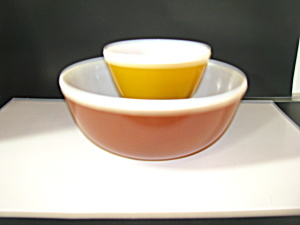 Vintage Pyrex Americana Chip And Dip Nesting Bowls