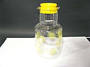 Vintage Pyrex Lemon Carafe 2qt Juice Pitcher