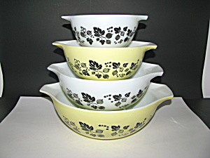 Vintage Pyrex Black,yellow,white Gooseberry Bowls