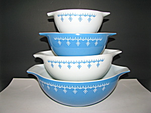 Vintage Pyrex Blue Snowflake Cinderella Bowl Set