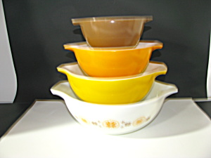 Vintage Pyrex Set Of Town And Country Cinderella Bowls