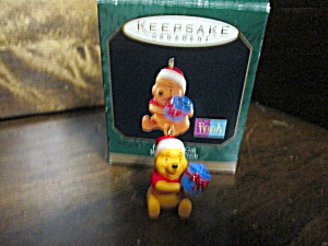 Disney Keepsake Pooh Honey Of A Gift Miniature 0rnament