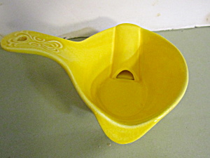 Vintage Yellow Skimmer Gravy Seperator Dish