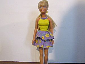 Eighties Fashion Doll Barbie Clone Hasbro2