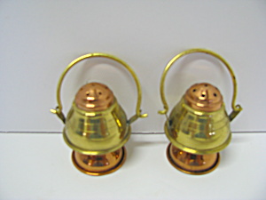 Vintage Brass/copper Look Lantern Salt & Pepper Shakers