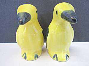 Vintage Penguins Salt & Pepper Shaker Set