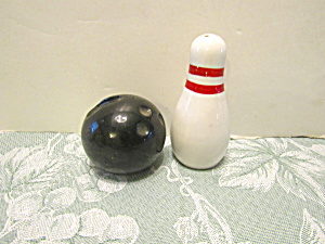 Vintage Bolling Ball And Pin Salt & Pepper Shakers