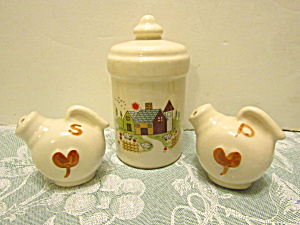 Vintage Ceramic Farm & Animal Salt & Pepper Shakers