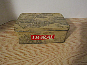 Vintage 1996 Doral Collector's Edition Tin